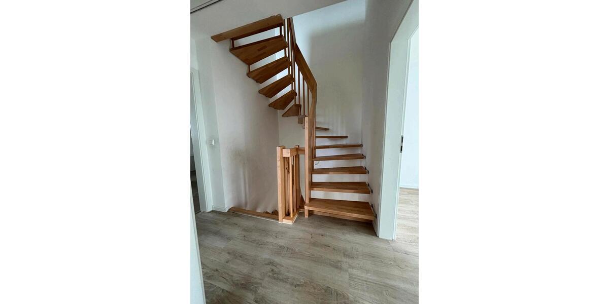 Doppelhaushälfte Laage - 5 Zimmer, 145 m&sup2;, 1.250&euro; | Angebot:25127636