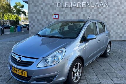 Opel Corsa 252.892 km 2.150 &euro; Bergen op zoom 4624x