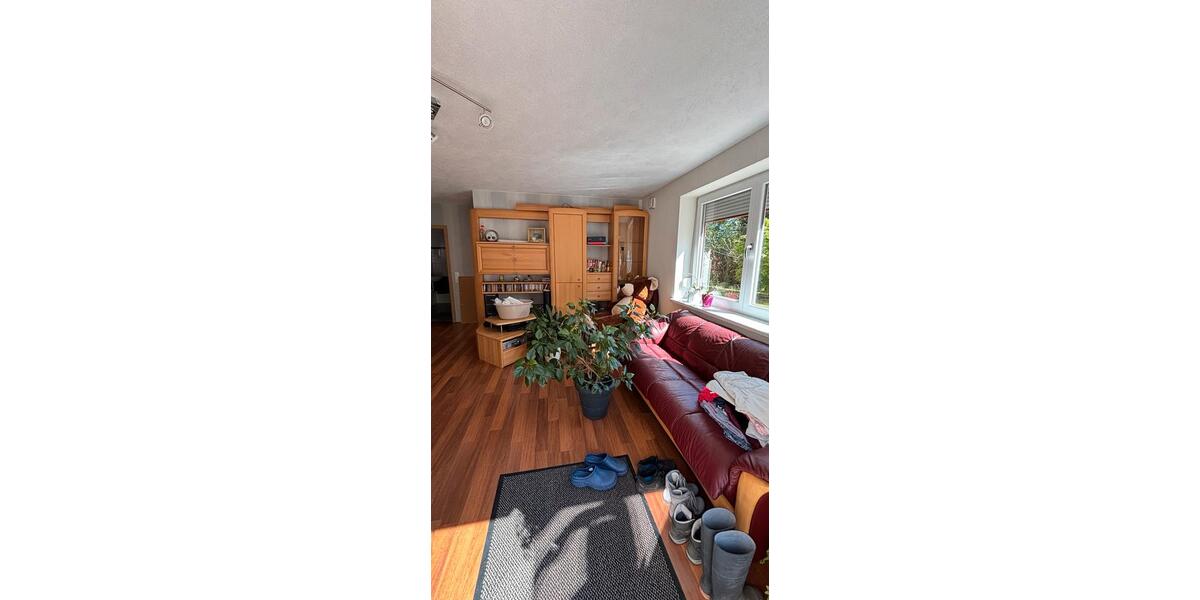 Einfamilienhaus mit Einliegerwohnung, Carport, PV, Wärmepumpe 6 zimmer