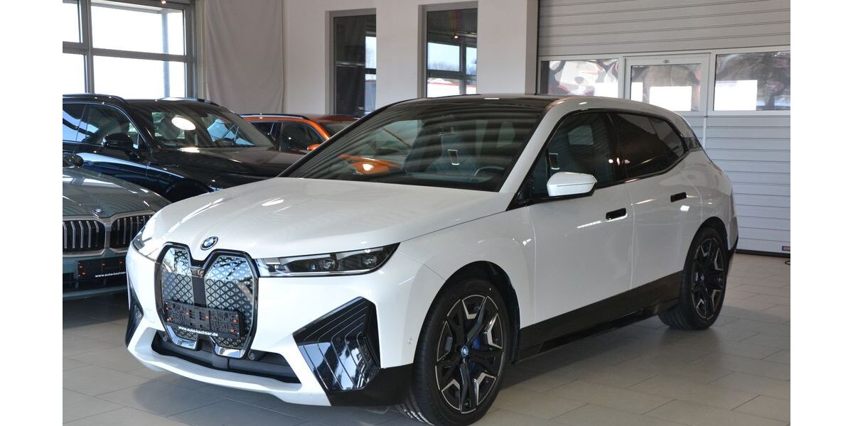 BMW iX 32.295 km 62.990 &euro; Lemgo 32657