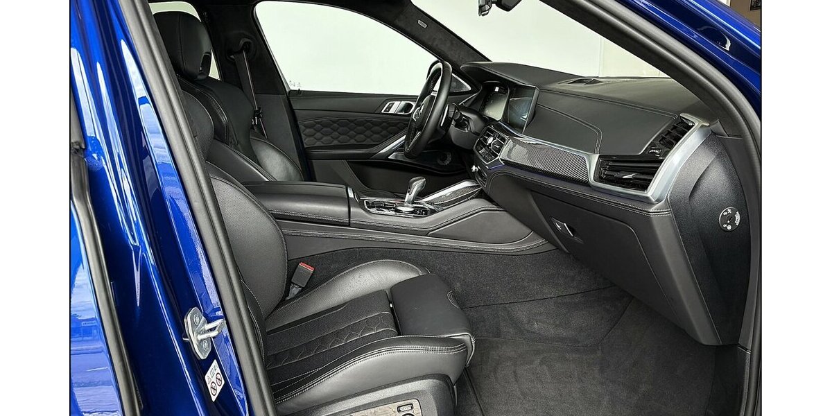 BMW X6 M Competition Laser Fond-Ent. Pano Softclose 53.600 km 77.900 &euro; Stade 21682