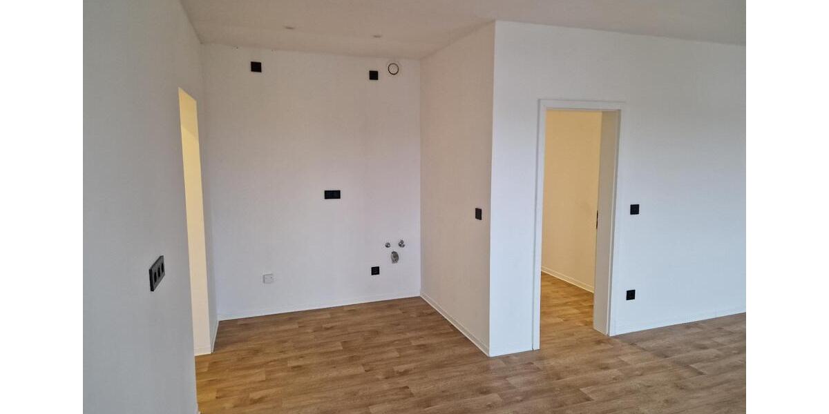 Etagenwohnung Gräfenhainichen - 5 Zimmer, 104 m&sup2;, 807&euro; | Angebot:24688996