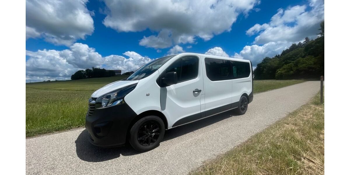 Opel Vivaro 99.999 km 20.990 &euro; Dirlewang 87742