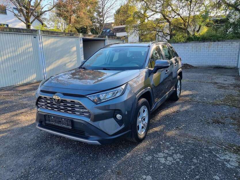 RAV 4