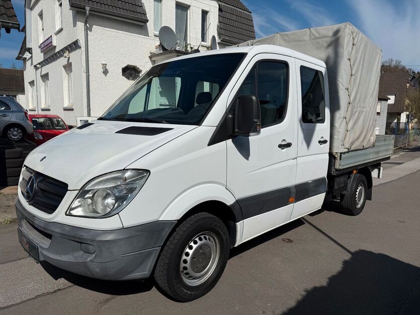 Mercedes-Benz Sprinter 185.750 km 8.990 € Gummersbach OT Niederseßmar 51645
