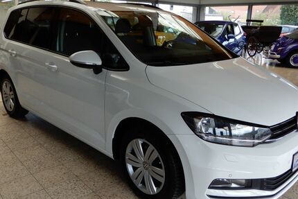 VW Touran 146.000 km 12.980 € Syke 28857