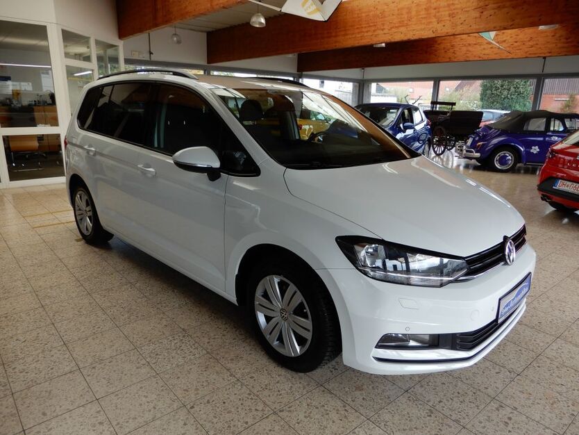 VW Touran 146.000 km 12.980 € Syke 28857