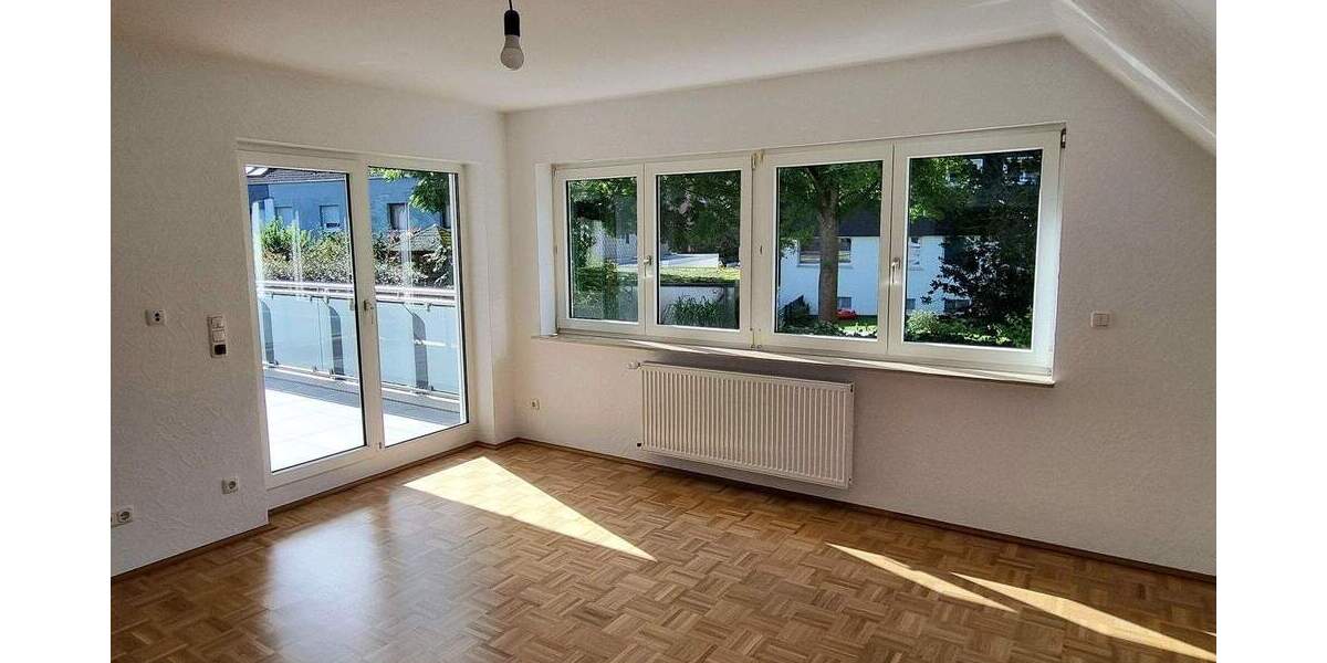 Etagenwohnung Bochum Höntrop - 3 Zimmer, 118 m&sup2;, 1.180&euro; | Angebot:24648767