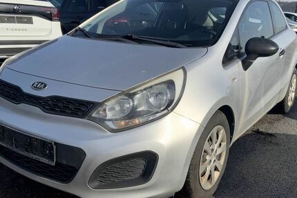 Kia Rio 207.000 km 3.490 &euro; Deggingen 73326
