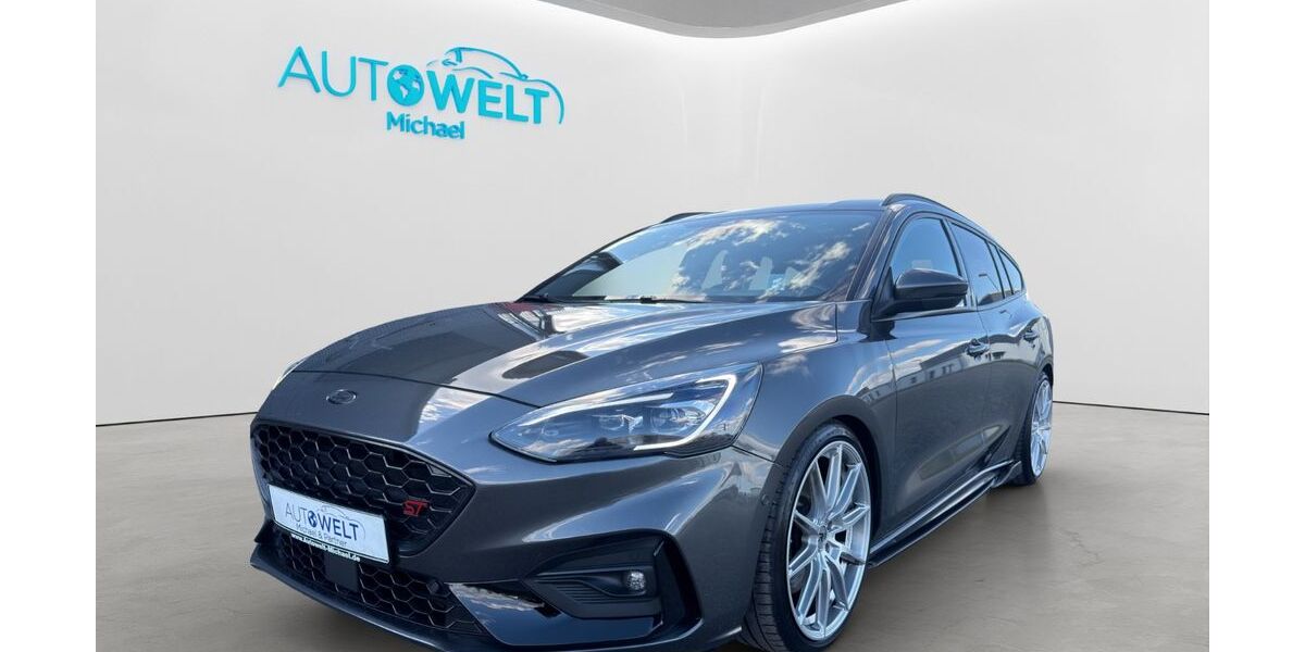 Ford Focus 82.378 km 19.990 &euro; Beckdorf 21643