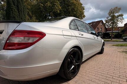 Mercedes-Benz C 180 214.300 km 7.500 &euro; Sereetz 23611