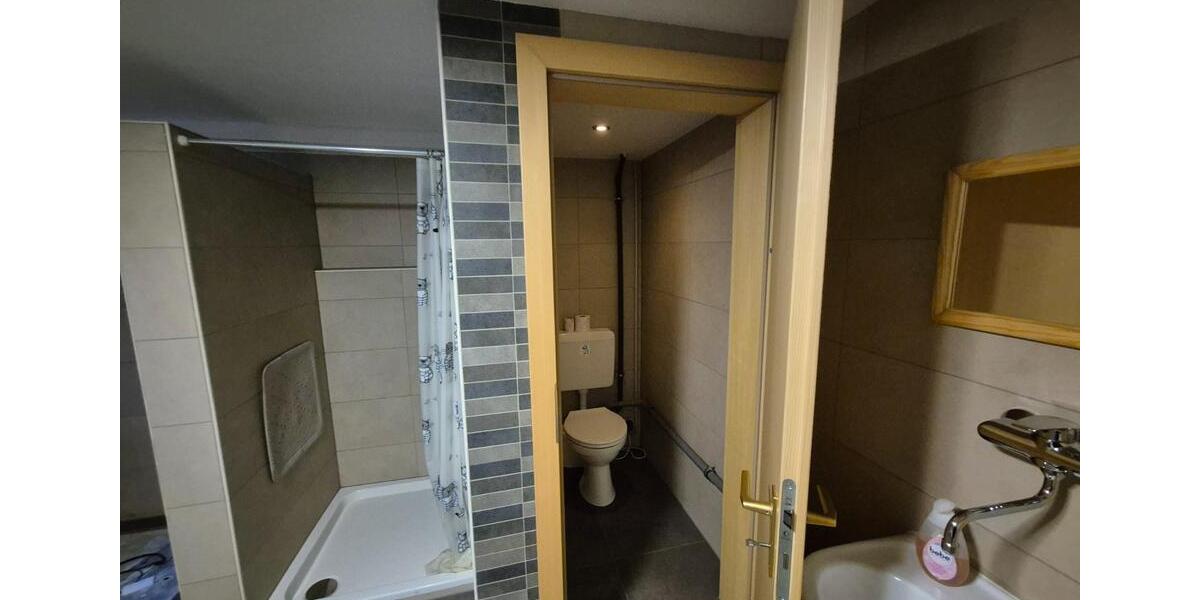 Einfamilienhaus Finsing - 7 Zimmer, 200 m&sup2;, 2.990&euro; | Angebot:25382084