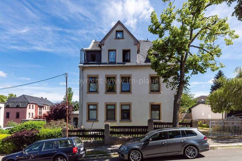 teil vermietetes Mehrfamilienhaus zum Kauf in Rodewisch nahe Auerbach und Plauen - 6 Wohneinheiten