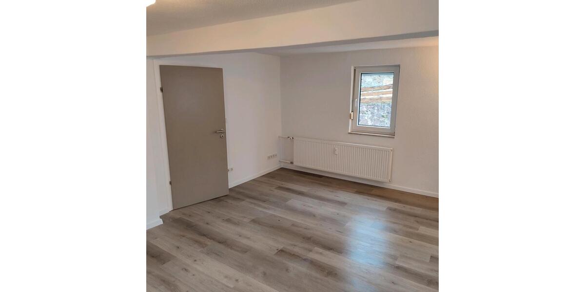 Einfamilienhaus Lollar - 3 Zimmer, 86 m&sup2;, 900&euro; | Angebot:26304001