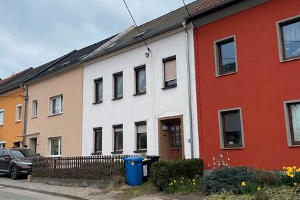 Sanierungsbedürftiges Haus in Glauchau zu verkaufen