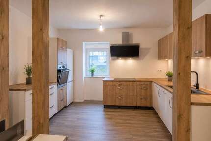 Wohnung Rüdesheim - 3 Zimmer, 100 m&sup2;, 1.100&euro; | Angebot:27135572