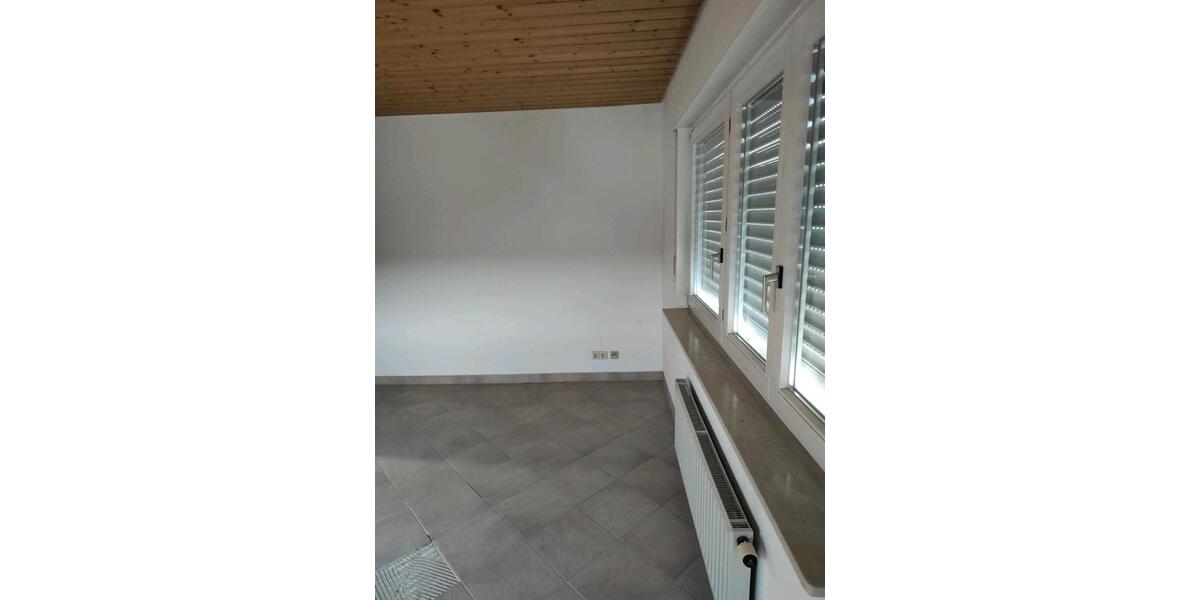 Dachgeschoßwohnung Giengen an der Brenz - 3 Zimmer, 96 m&sup2;, 280.000&euro; | Angebot:26906514