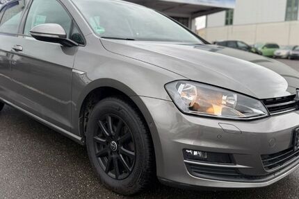 VW Golf 94.223 km 8.900 &euro; Ravensburg 88214