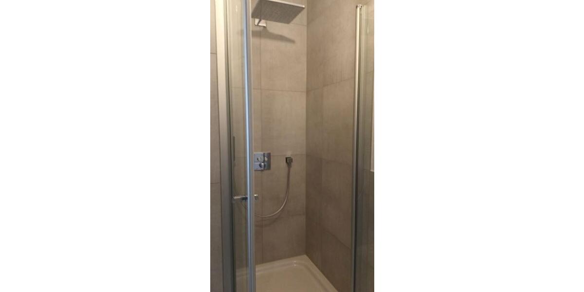 Dachgeschoßwohnung München Schwanthalerhöhe - 1 Zimmer, 100 m&sup2;, 750&euro; | Angebot:25959532