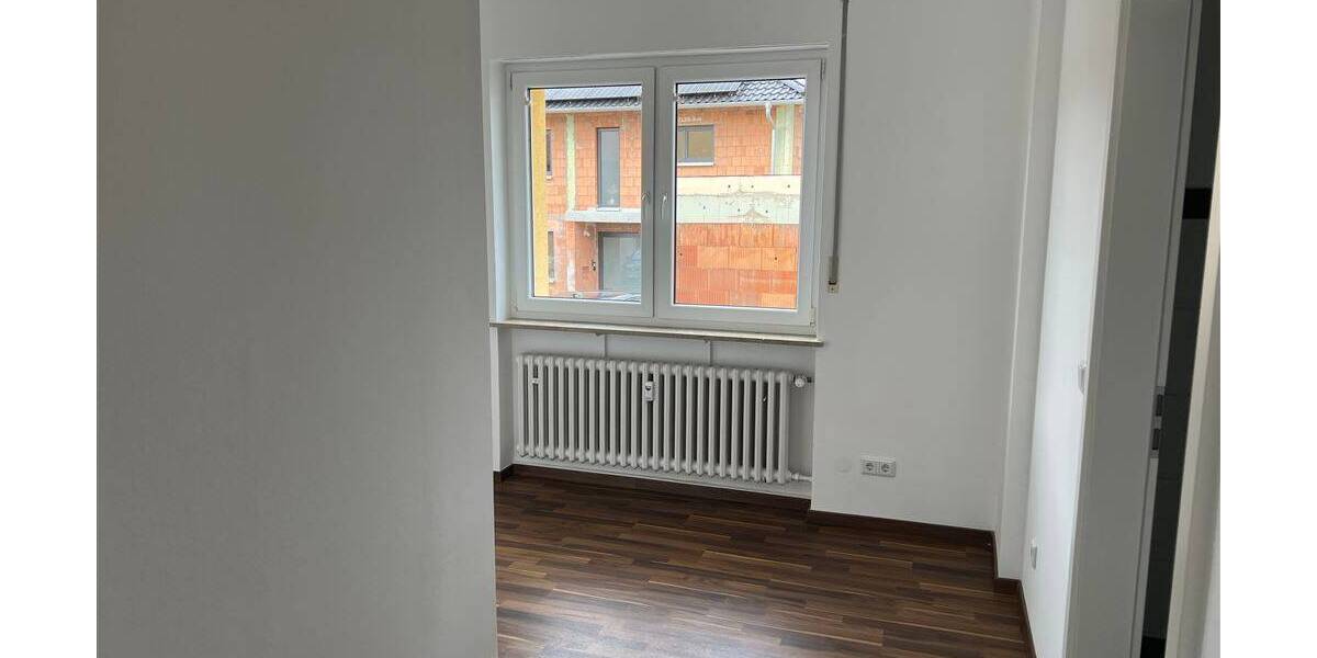 Gewerbeobjekt Hallstadt - 3 Zimmer, 91 m&sup2;, 209.000&euro; | Angebot:25798668