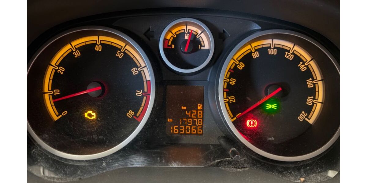 Opel Corsa 163.000 km 2.499 &euro; Reute 79276