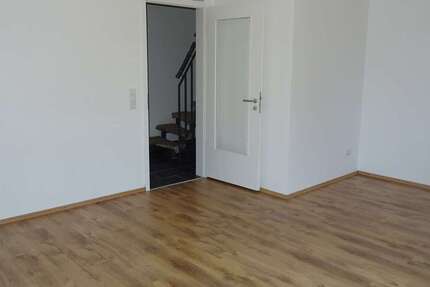 Haus Husum - 4 Zimmer, 93 m&sup2;, 1.121&euro; | Angebot:23204489