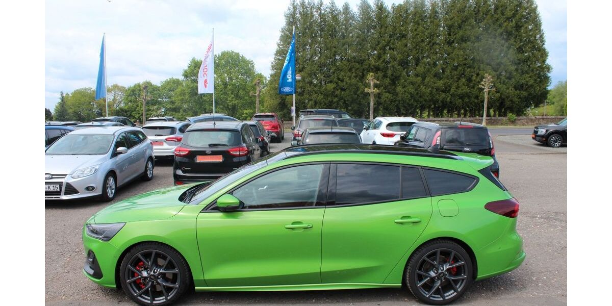 Ford Focus 62.000 km 31.990 &euro; Speicher 54662