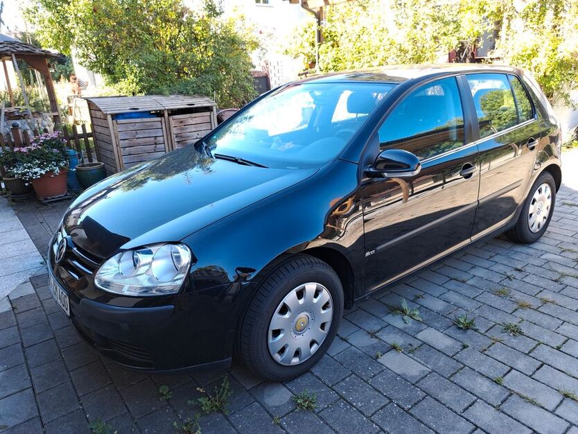 VW Golf 218.871 km 3.850 € Olching 82140