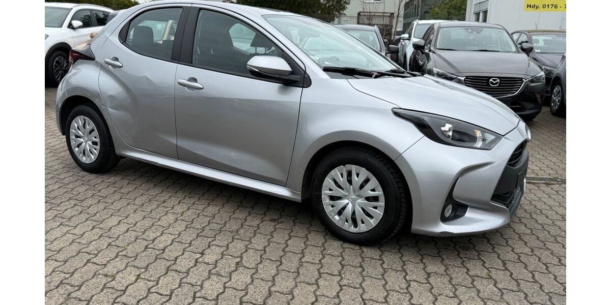 Toyota Yaris 149.045 km 11.599 &euro; Hanau 63452