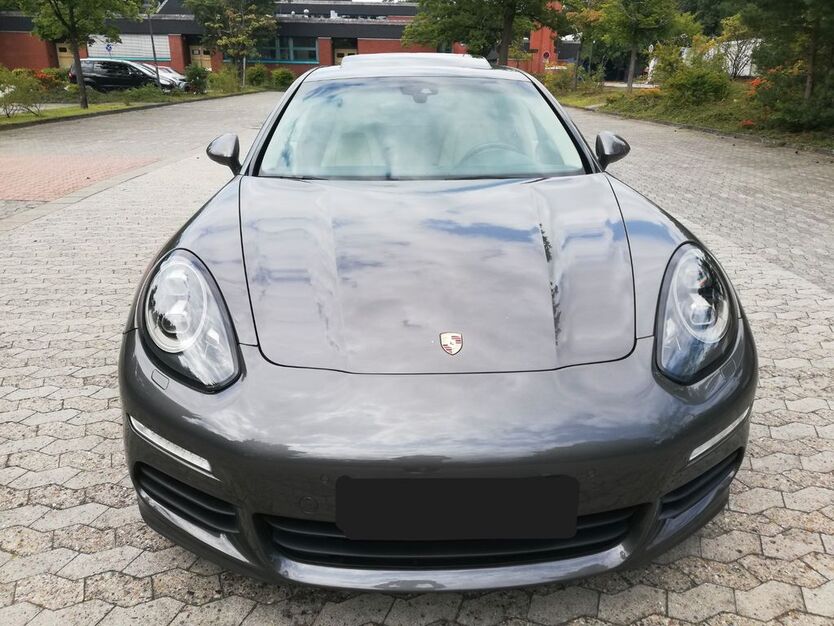 Porsche Panamera 198.000 km 27.800 € Soltau 29614