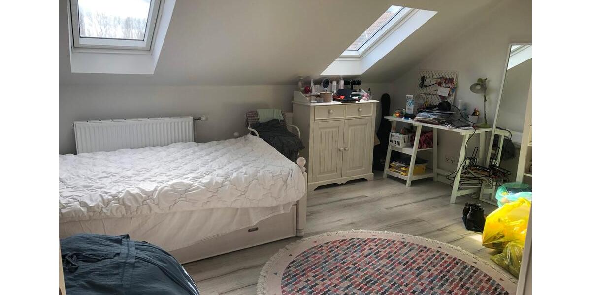 Dachgeschoßwohnung Weyhe - 4 Zimmer, 95 m&sup2;, 810&euro; | Angebot:25907419