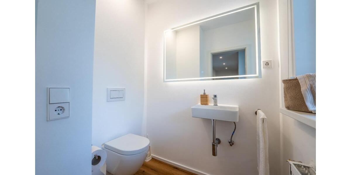 Sanierte 3,5-ZKB-Erdgeschosswohnung mit Balkon und Garten 3 zimmer