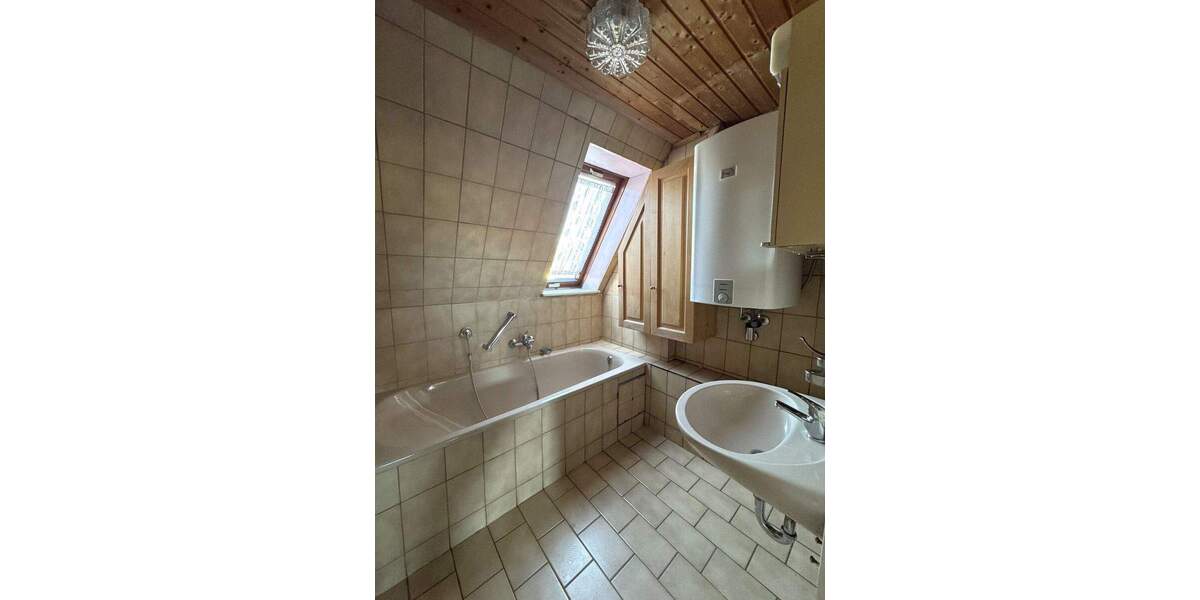 Mehrfamilienhaus, Wohnhaus Birkenfeld Gräfenhausen - 8 Zimmer, 233 m&sup2;, 399.000&euro; | Angebot:25879356