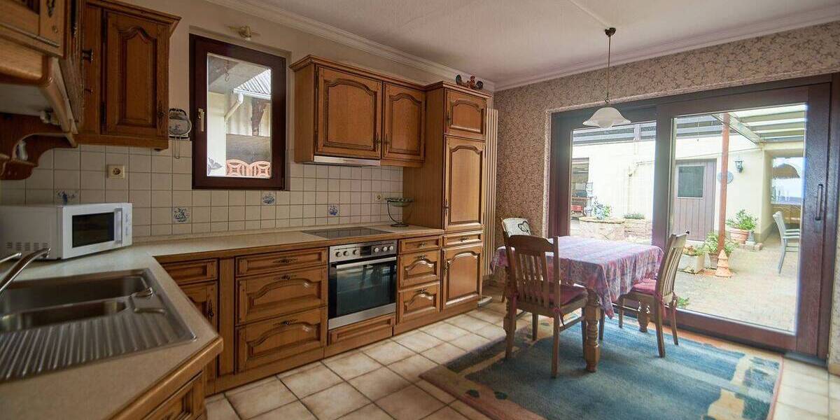 Mehrfamilienhaus, Wohnhaus Bornheim - 7 Zimmer, 182 m&sup2;, 550.000&euro; | Angebot:26361524
