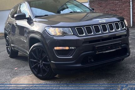 Jeep Compass 118.275 km 11.990 &euro; Berlin - Pankow 13187
