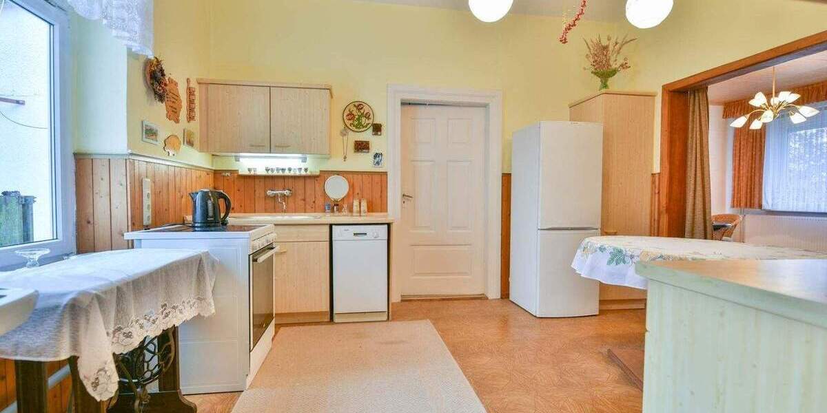 Einfamilienhaus Dömitz - 9 Zimmer, 225 m&sup2;, 154.000&euro; | Angebot:25707173