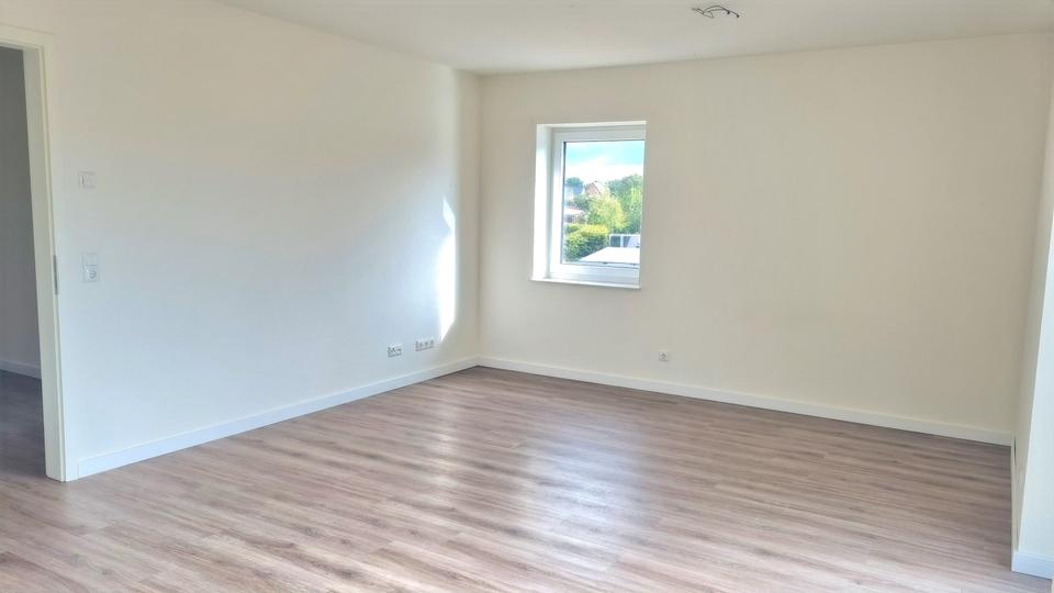 Etagenwohnung Heide - 3 Zimmer, 75 m&sup2;, 895&euro; | Angebot:24937945