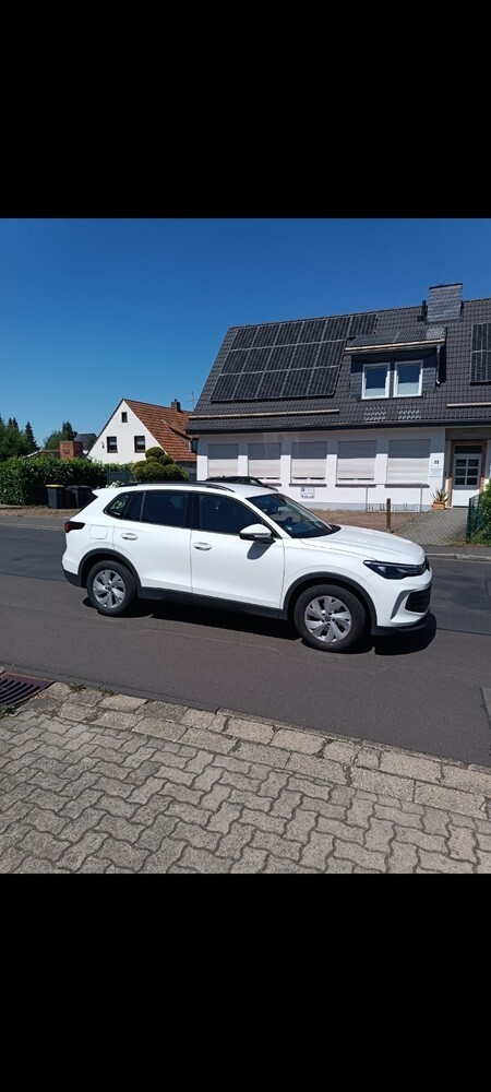 VW Tiguan 16.000 km 36.300 € Kassel 34117