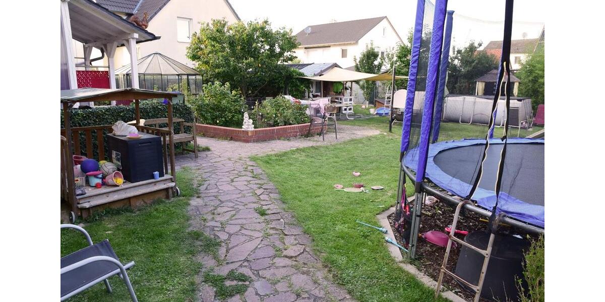 Dachgeschoßwohnung Oberasbach - 3.5 Zimmer, 75 m&sup2;, 950&euro; | Angebot:25873675