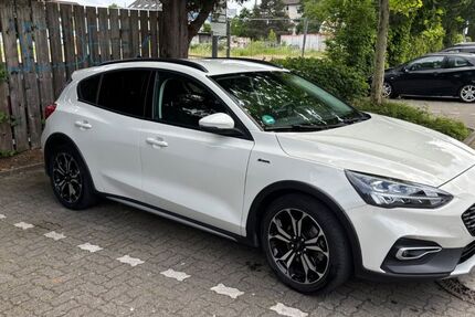 Ford Focus 51.000 km 15.700 &euro; Karlsruhe 76189