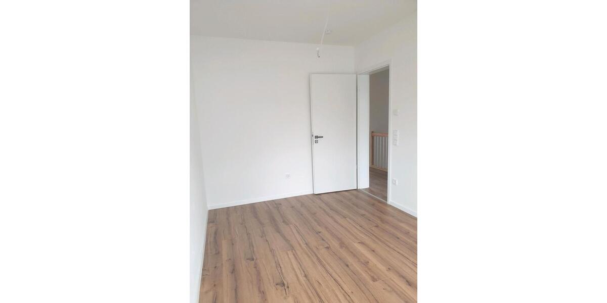 Doppelhaushälfte Reichenberg - 4 Zimmer, 105 m&sup2;, 1.425&euro; | Angebot:26306254