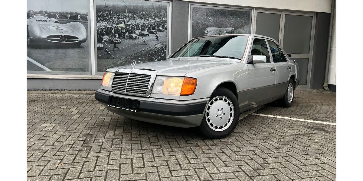 Mercedes-Benz E 300 115.020 km 14.500 &euro; Braunfels 35619