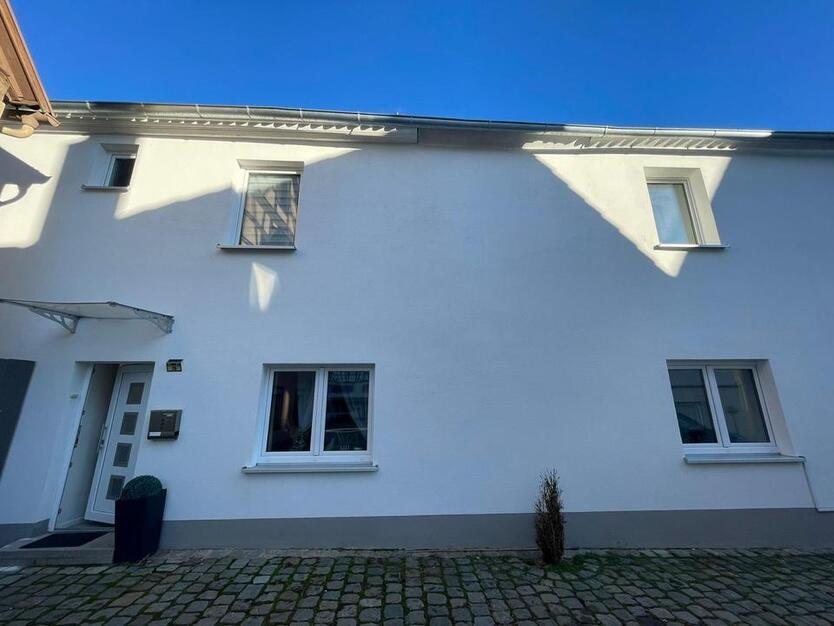 Charmantes Zweifamilienhaus - Kapitalanleger oder Eigennutzer
