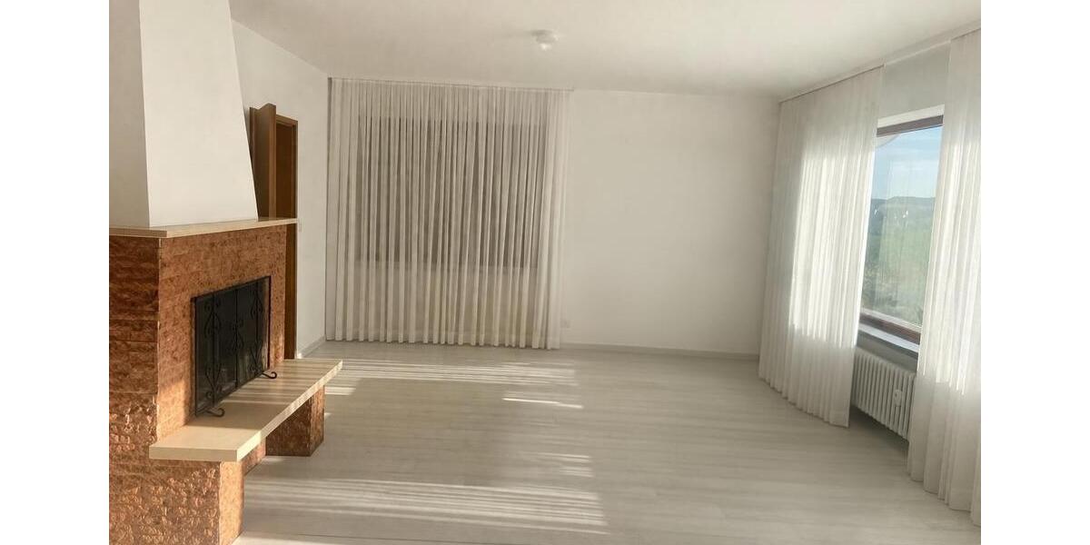Einfamilienhaus Dittelbrunn - 6.5 Zimmer, 150 m&sup2;, 1.500&euro; | Angebot:26498256