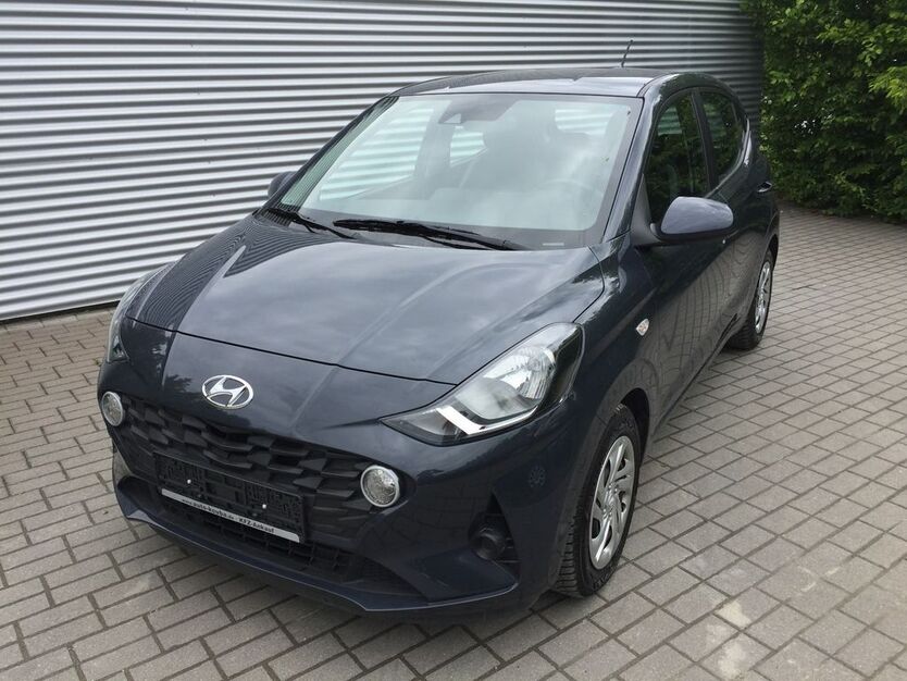 Hyundai i10 8.299 km 12.990 € Plauen 08527