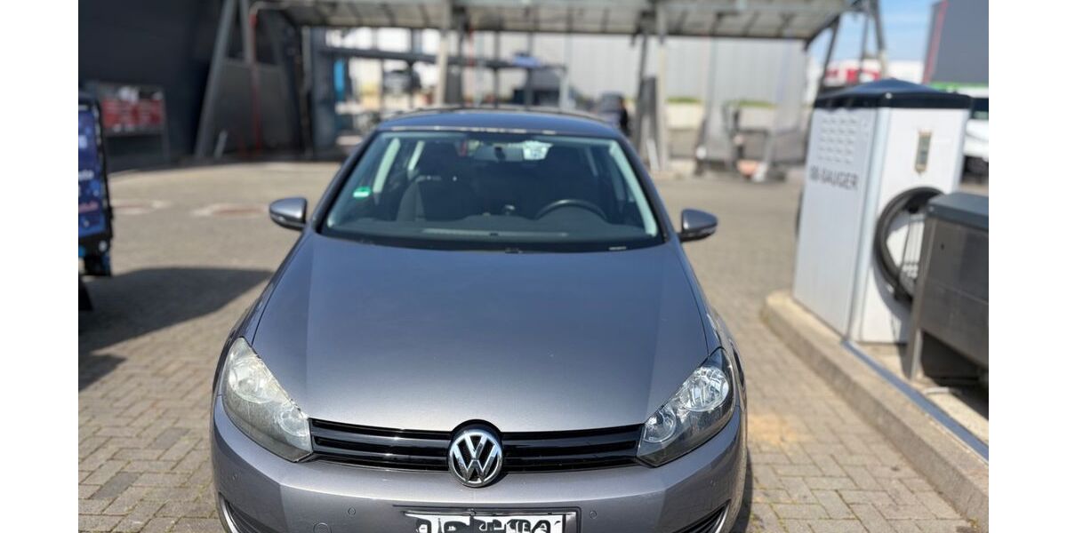 VW Golf 175.879 km 4.900 &euro; Schöneck 61137