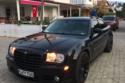 Chrysler 300C 306.900 km 11.990 € München 80687