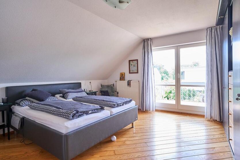 Einfamilienhaus mit Garten, Einbauküche, Garage und Keller zimmer