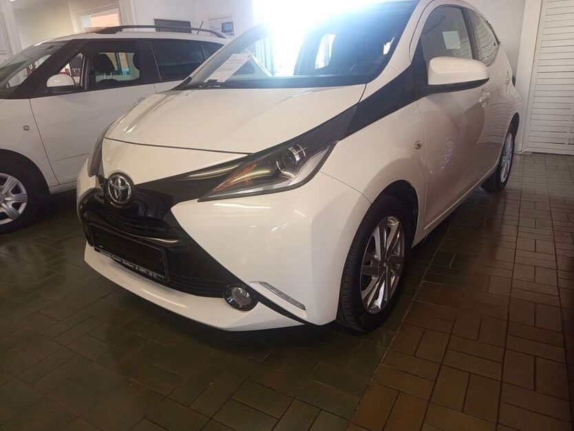 Aygo (X)