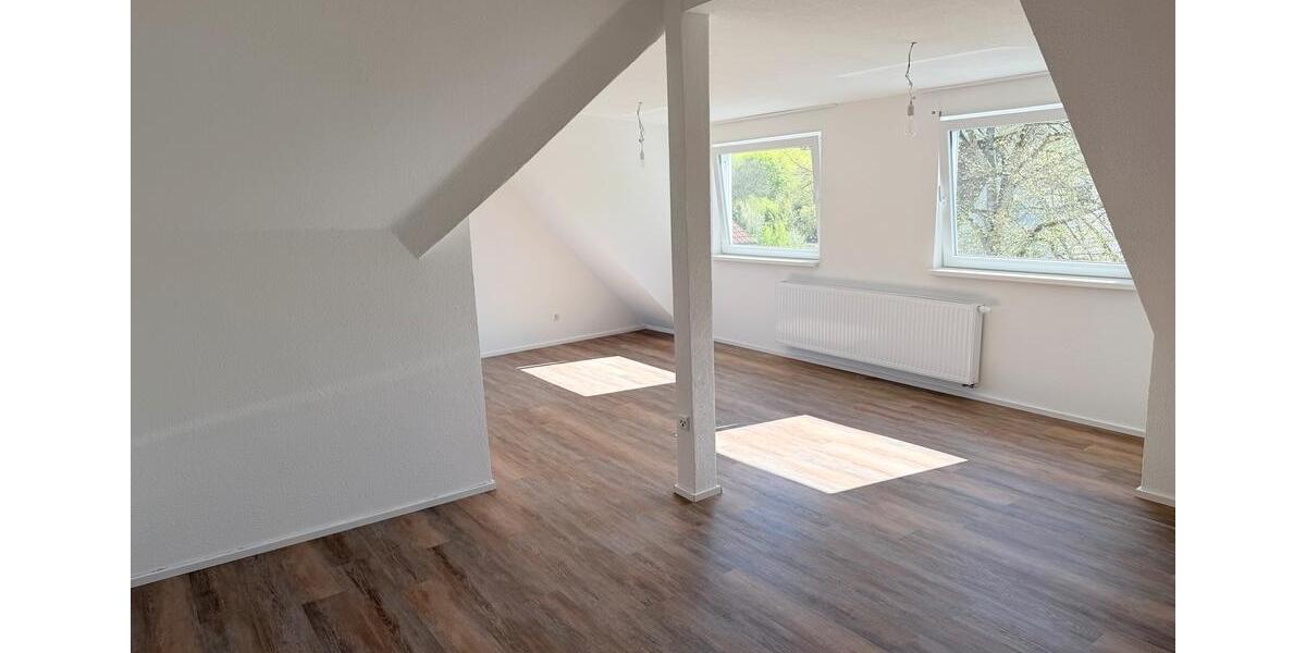 Einfamilienhaus Bad Mergentheim - 4 Zimmer, 120 m&sup2;, 8&euro; | Angebot:26329952